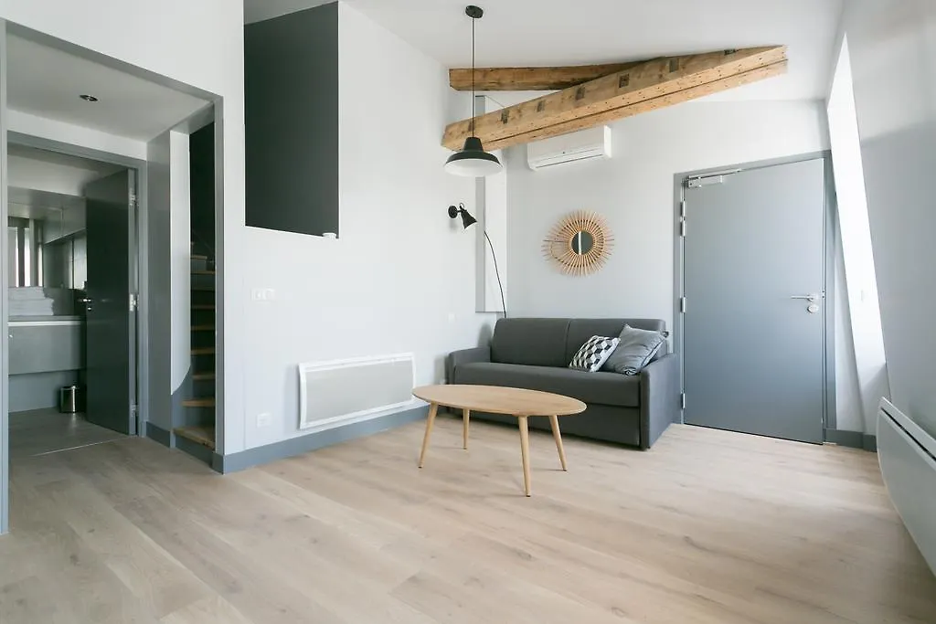 Bastille Liberte Apartment *
